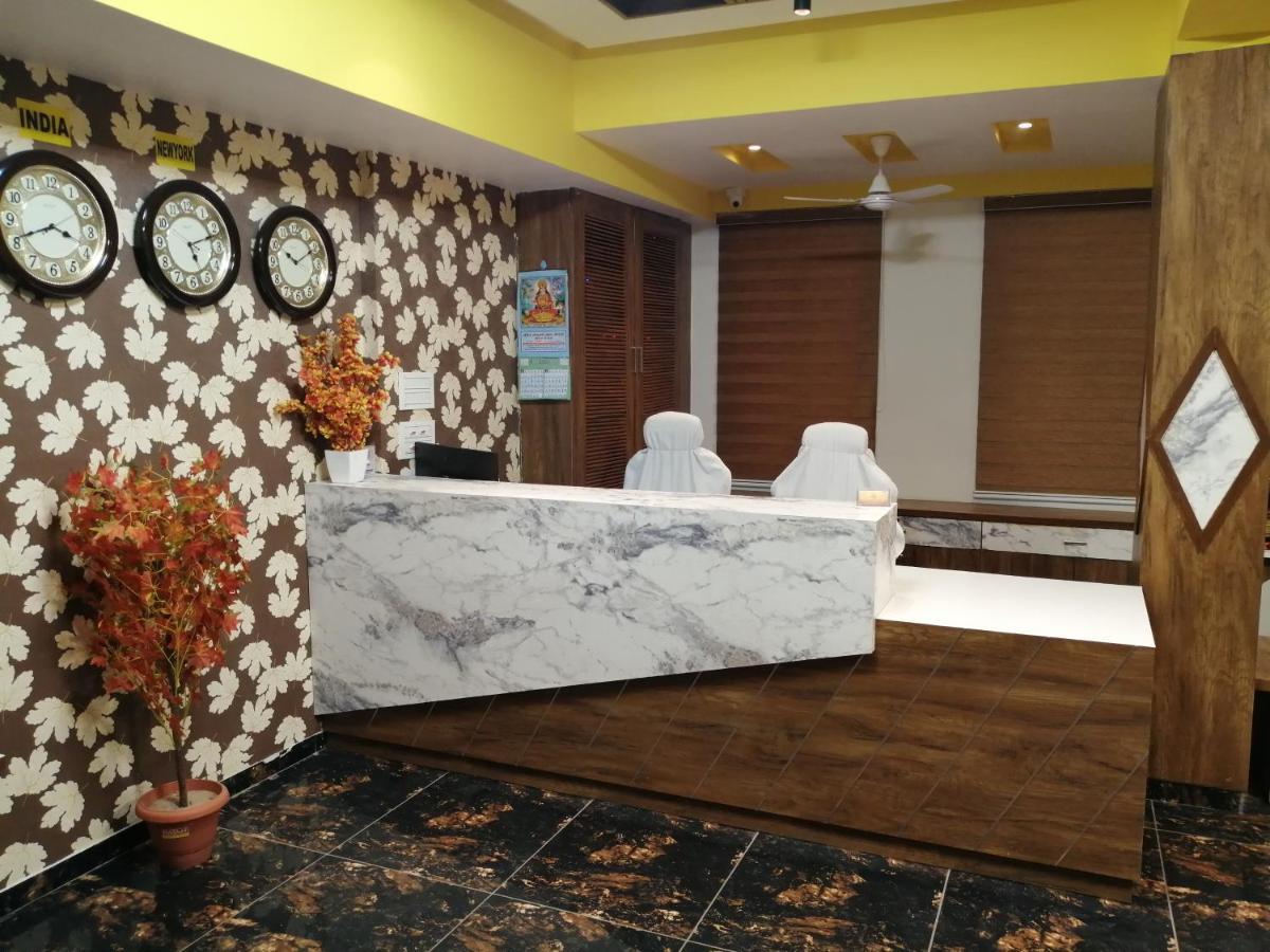 Hotel Golden City 바도다라 외부 사진
