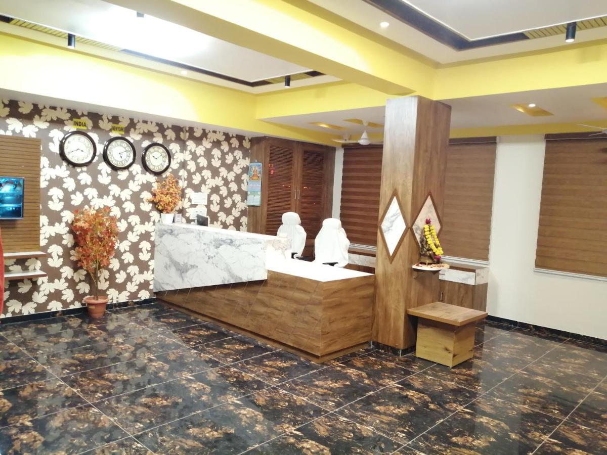 Hotel Golden City 바도다라 외부 사진
